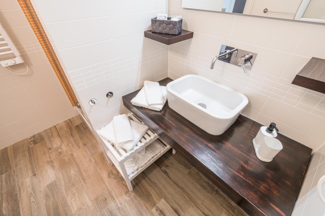 Migliarina Holiday House - 5 Terre La Spezia Apartment ภายนอก รูปภาพ
