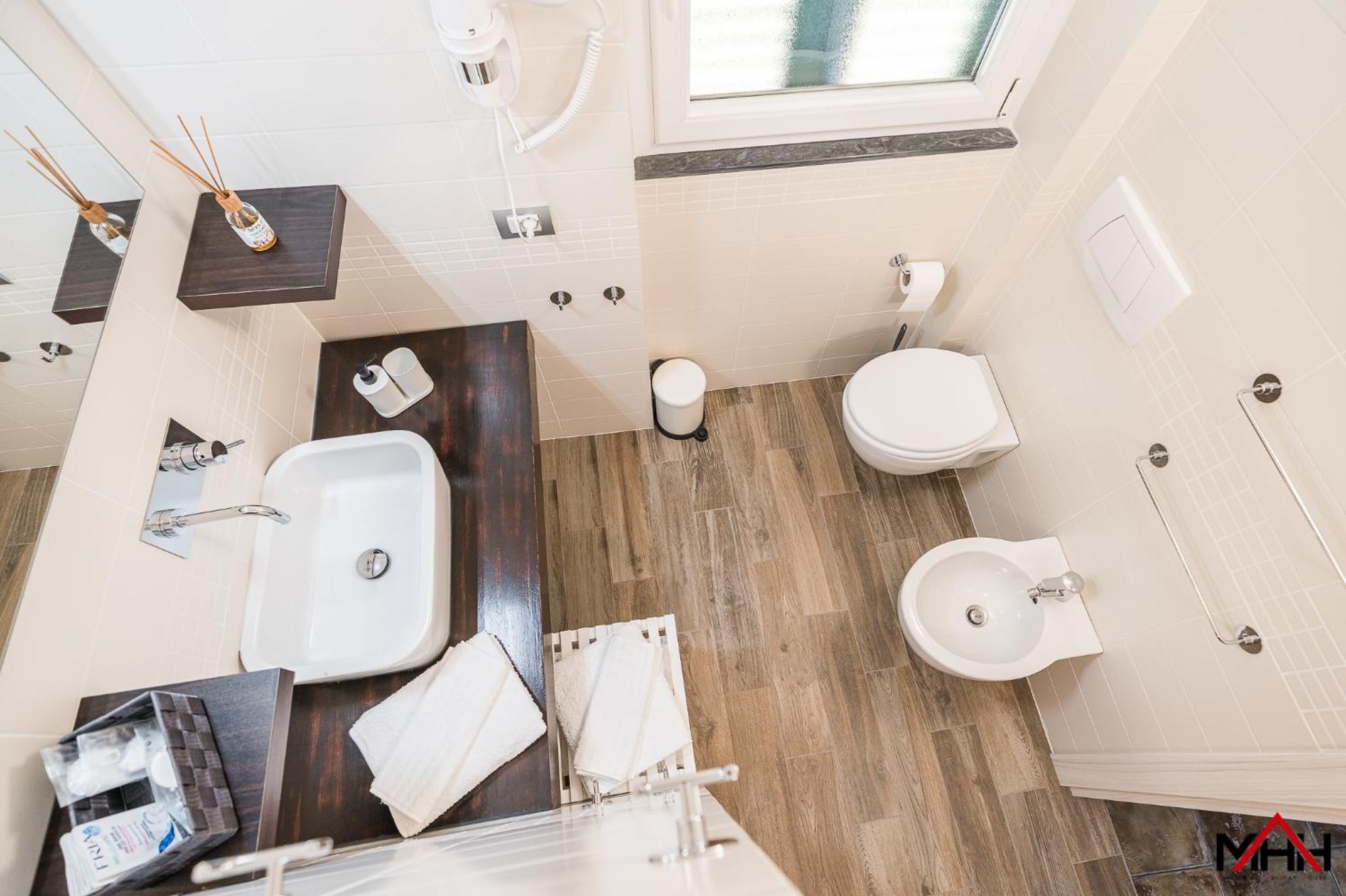 Migliarina Holiday House - 5 Terre La Spezia Apartment ภายนอก รูปภาพ